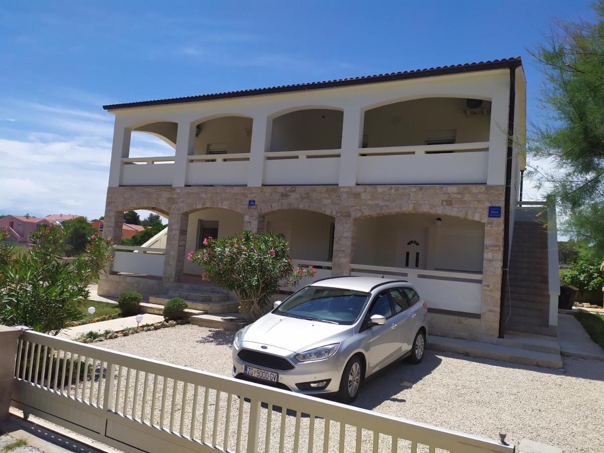 Apartman Vjeko Vir Bagian luar foto