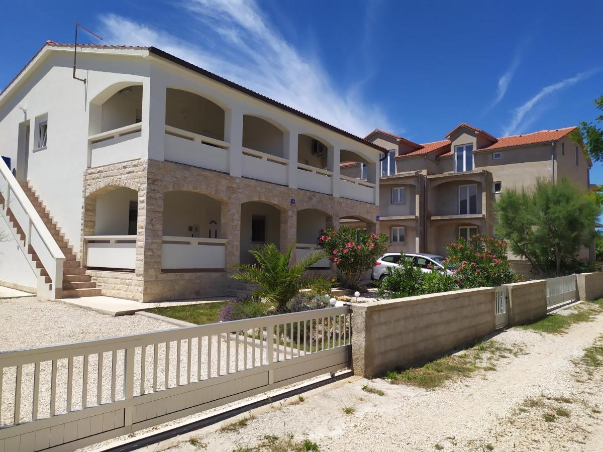 Apartman Vjeko Vir Bagian luar foto
