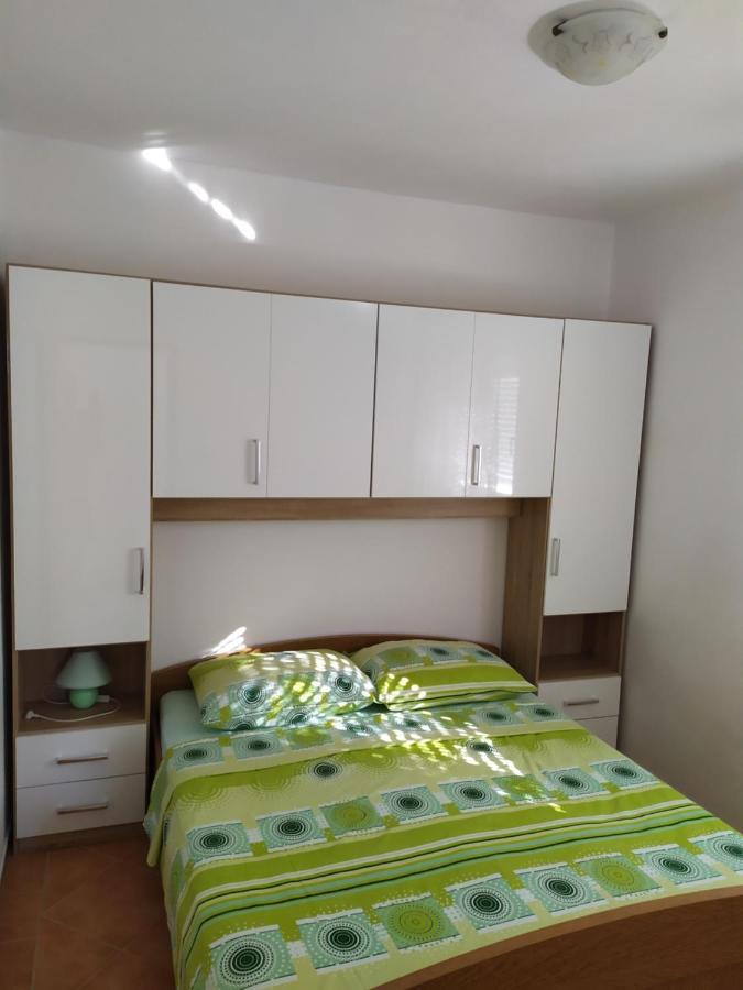 Apartman Vjeko Vir Bagian luar foto