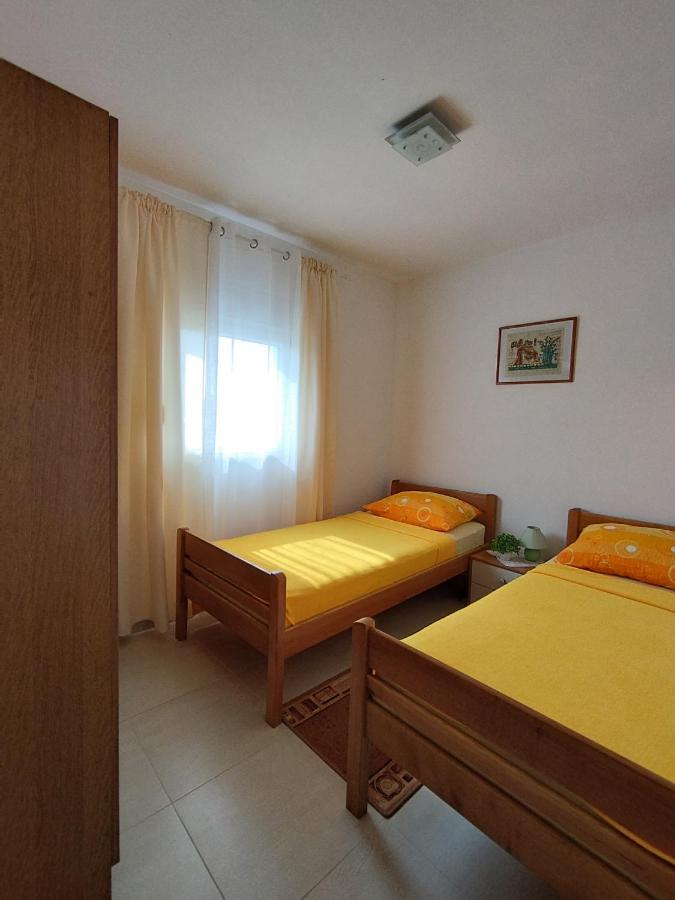 Apartman Vjeko Vir Bagian luar foto