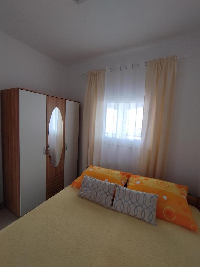 Apartman Vjeko Vir Bagian luar foto