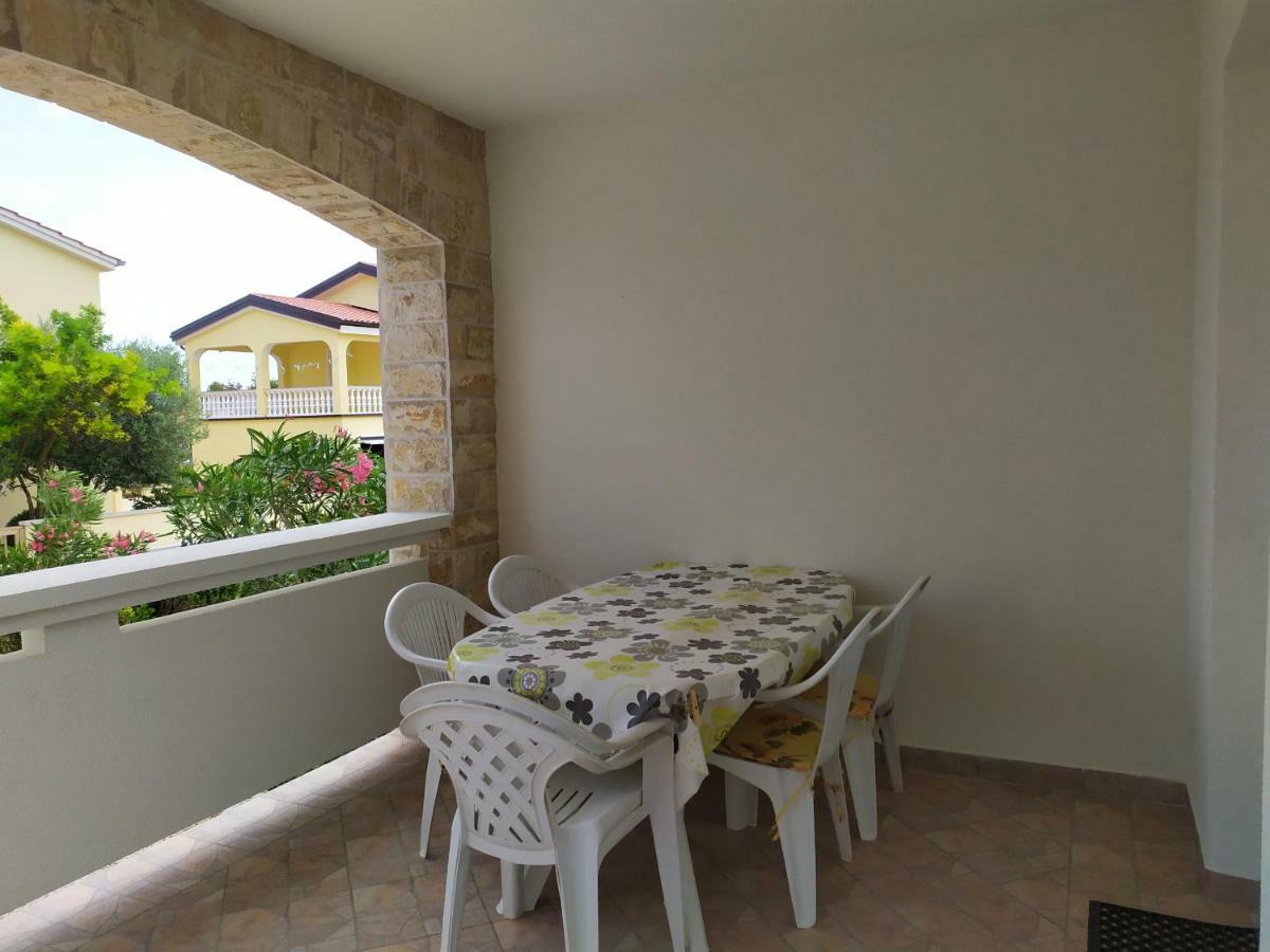 Apartman Vjeko Vir Bagian luar foto